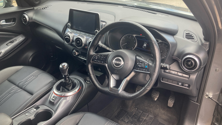 Nissan Juke 1.0 DiG-T 114 Tekna 5dr Petrol Hatchback